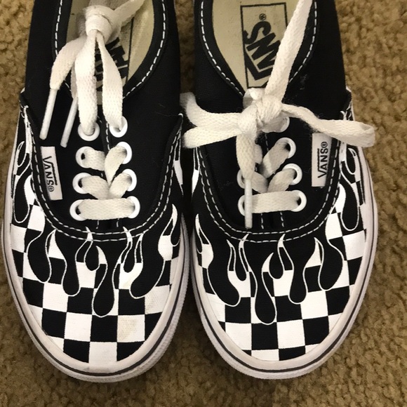 Vans - Picture 4 of 5